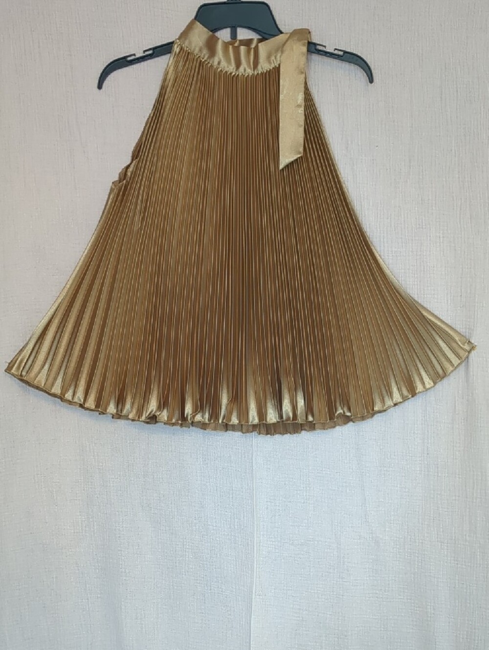 Calvin Klein Metallic Gold Pleated Halter Camisole with Tie - Picture 3 of 3